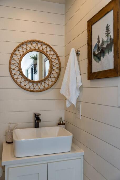 New The Sunset Luxury Container Home Fredericksburg Exteriör bild